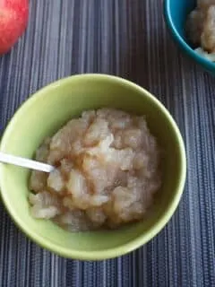 Super simple homemade applesauce - with only 3 ingredients, and no added sugar. Serve as a side or a snack, or use in baking!