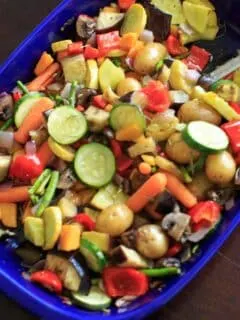 Roasted Vegetables with Rosemary - Colorful and flavorful side dish that will help anyone get their daily dose of veggies.