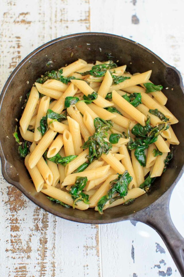 Lemon Garlic Spinach Pasta - Trial and Eater